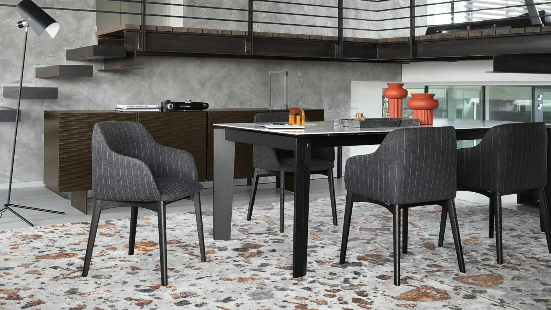  Sedia Elle in tessuto di Calligaris