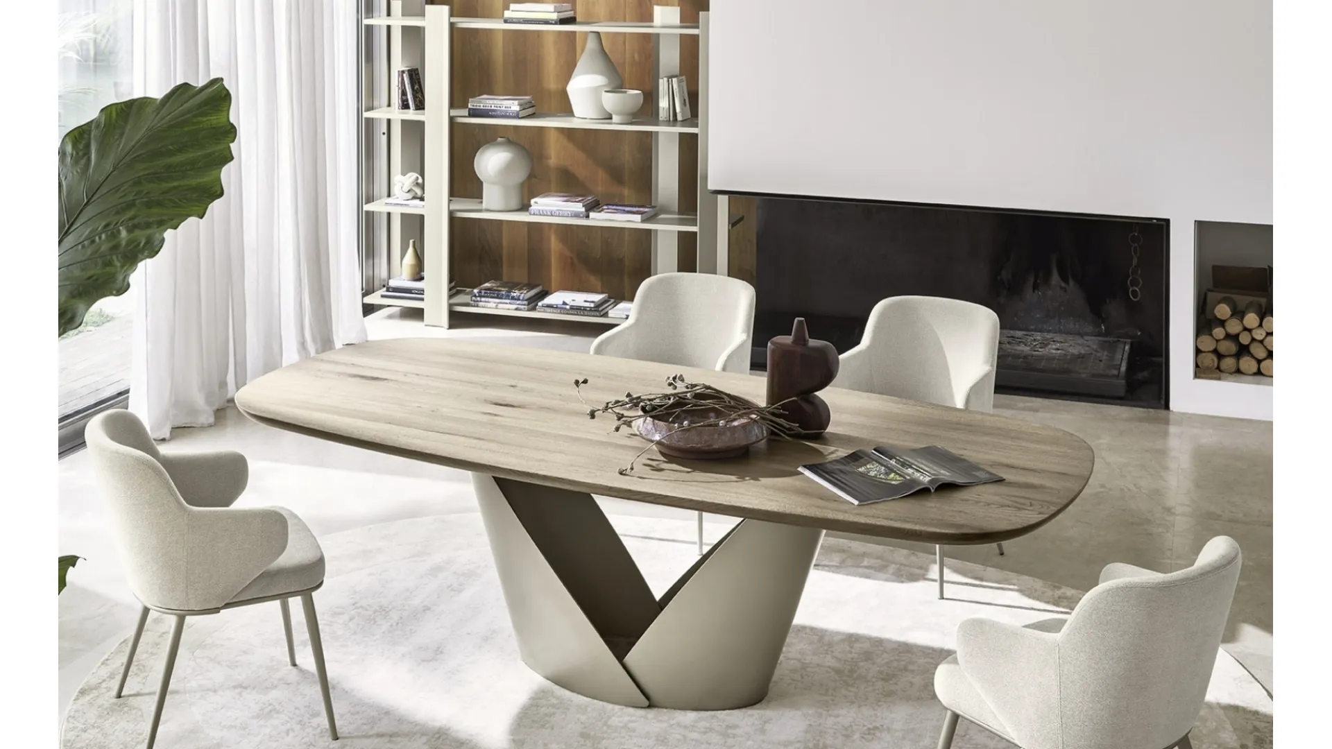 Tavolo Calla con piano in legno di Calligaris