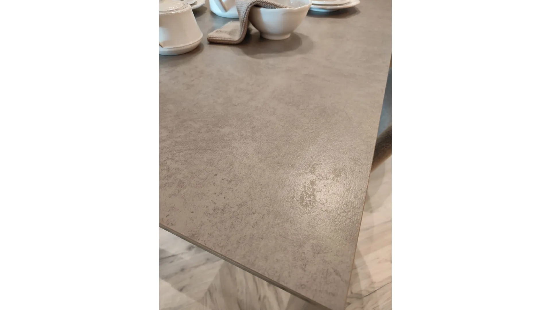 Tavolo mod EMINECE